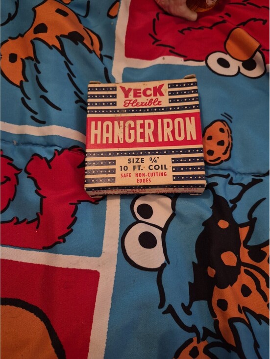 Other - VTG Yeck Flexible Hanger Iron coil